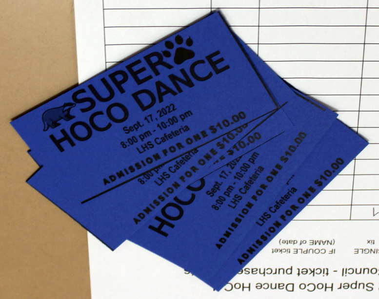 The+Super+Hoco+Dance+kicks+off+homecoming+week.