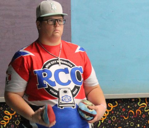 Senior Tex Kirkpatrick placed second at the FCAs regional cornhole competition Nov. 4 at Putters & Gutters.